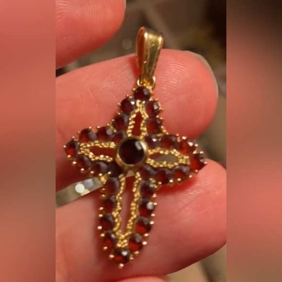 18k solid gold with original Esmeralda’s - Picture 1 of 3